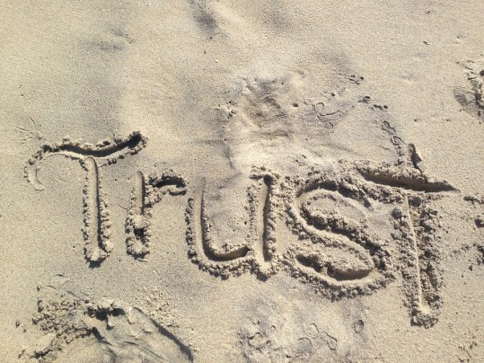 trust-1418901_960_720